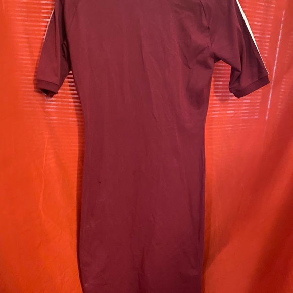 Adidas Burgundy dress knee length - Picture 2 of 3